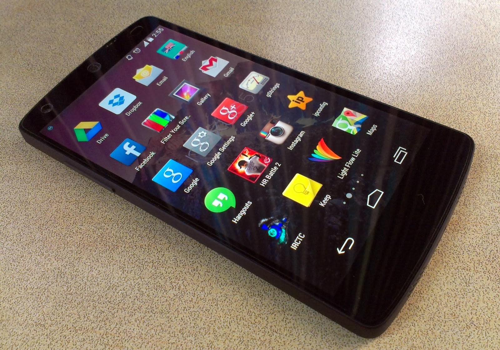 Google+LG+Nexus+5+Android+KitKat+Review+Handson+Detailed+Benchmark++%25281%2529.jpg