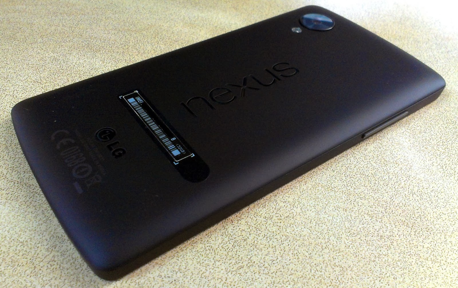 Google+LG+Nexus+5+Android+KitKat+Review+Handson+Detailed+Benchmark++%25289%2529.jpg
