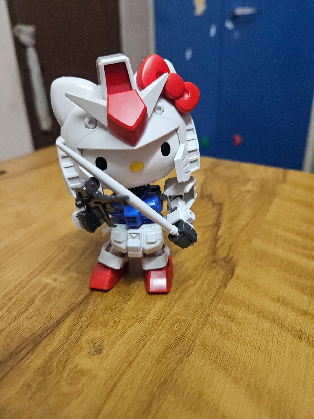 Gundam Hello Kitty 4.jpg