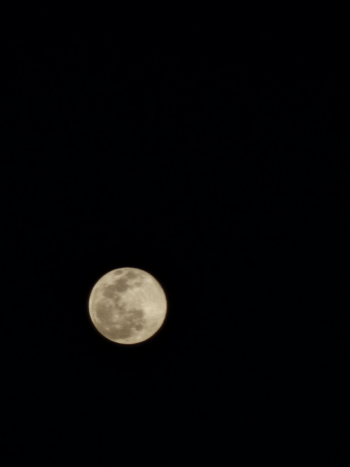 moon blur.jpg