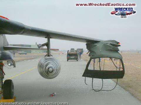 Wrecked exotics - cars027.jpg