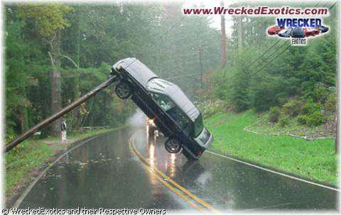 Wrecked exotics - cars030.jpg
