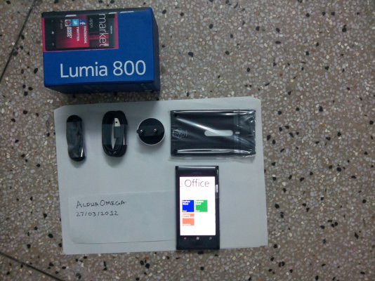 NokiaLumia800_Office.jpg