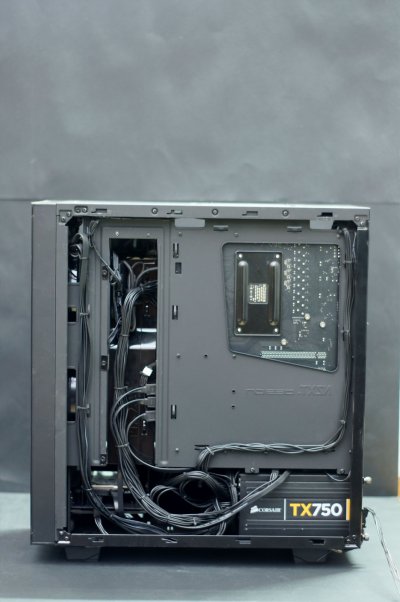 nzxt_S340-09.jpg