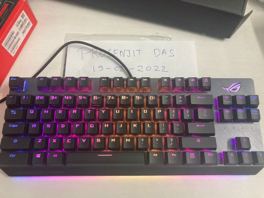 rog-scope-tkl-18.jpeg