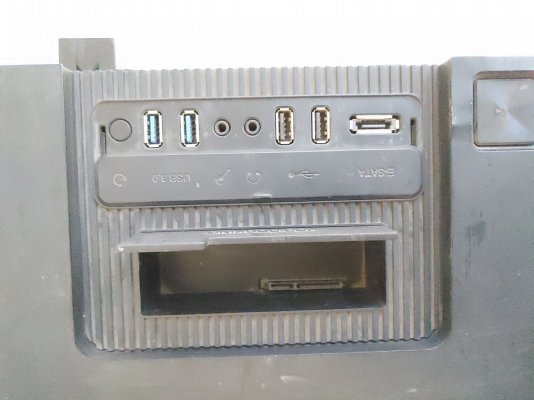 Sata port 02.jpg