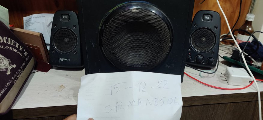 Speakers1.jpg