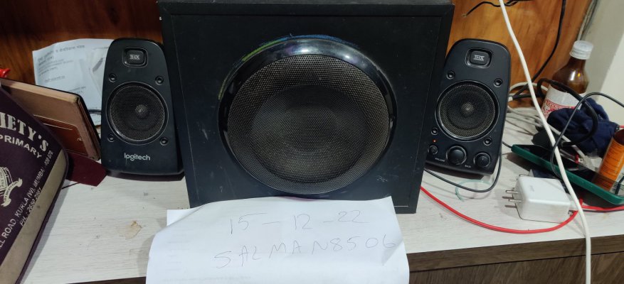 Speakers2.jpg