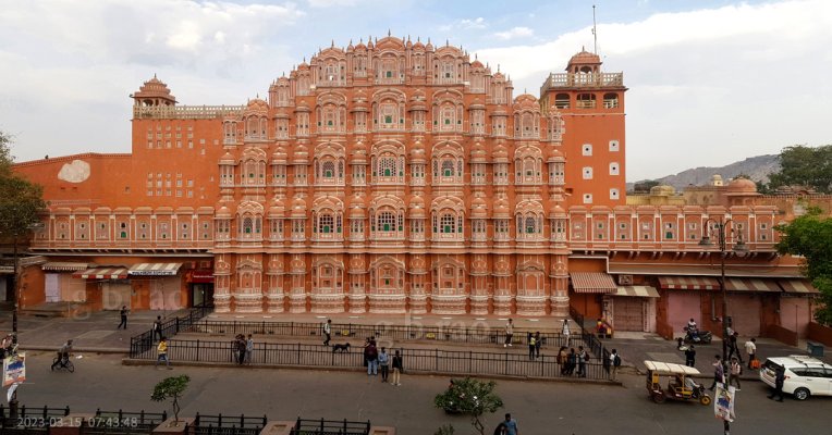 jaipur_hawa_mahal01.jpg
