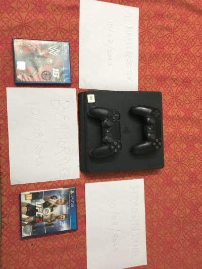 PS4.jpg