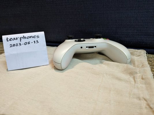 controller-02.jpg