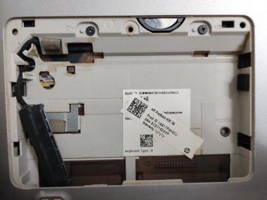 lap_4_back_hdd_caddy.jpg