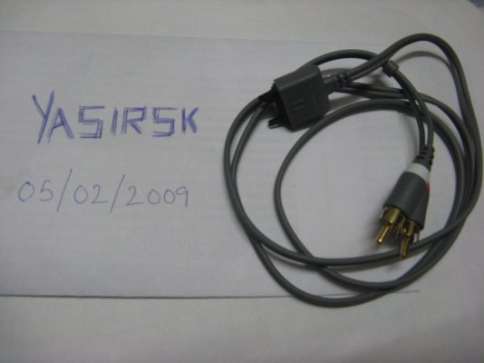 Music out cable.JPG