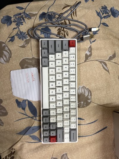 keyboard pic 1.jpg