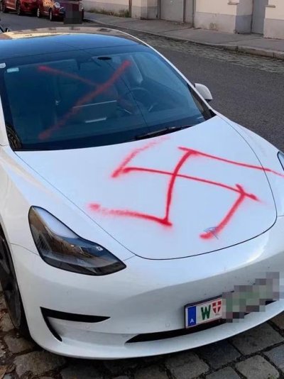 Tesla swastik.jpg