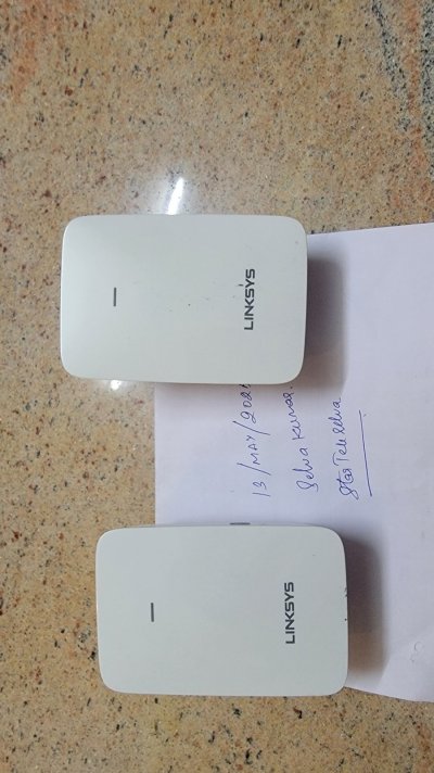 Linksys Re6350 2.jpg
