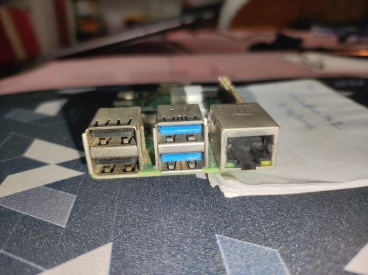 rpi4-4.jpg