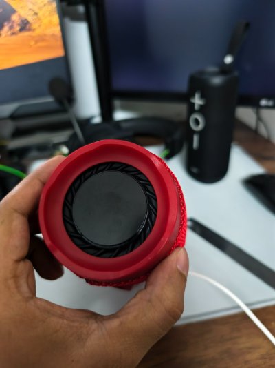 FAKE JBL 3.jpg FAKE JBL 3.jpg