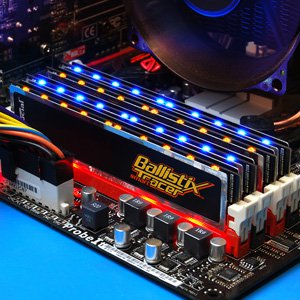 BallistixSmartTracer240-pinDIMM(withLEDs)DDR3LEDOB_lights.jpg