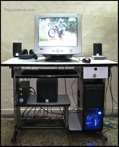 yogesh-sarkar-computer.jpg