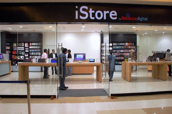 Apple-istore.jpg