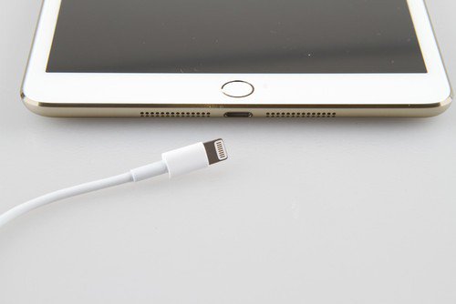 ipad-mini-2-gold-front-touch-id.jpg