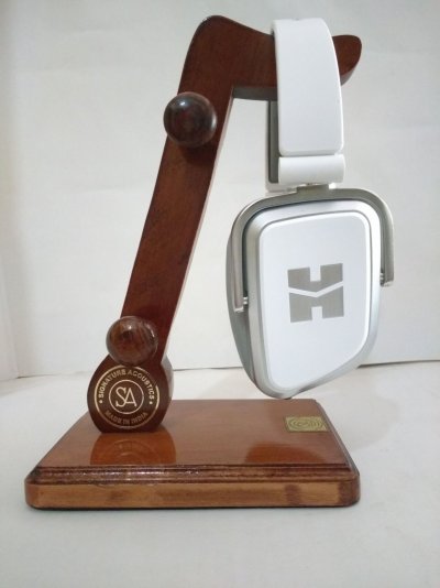 Hifiman edition s with SA stand.jpg