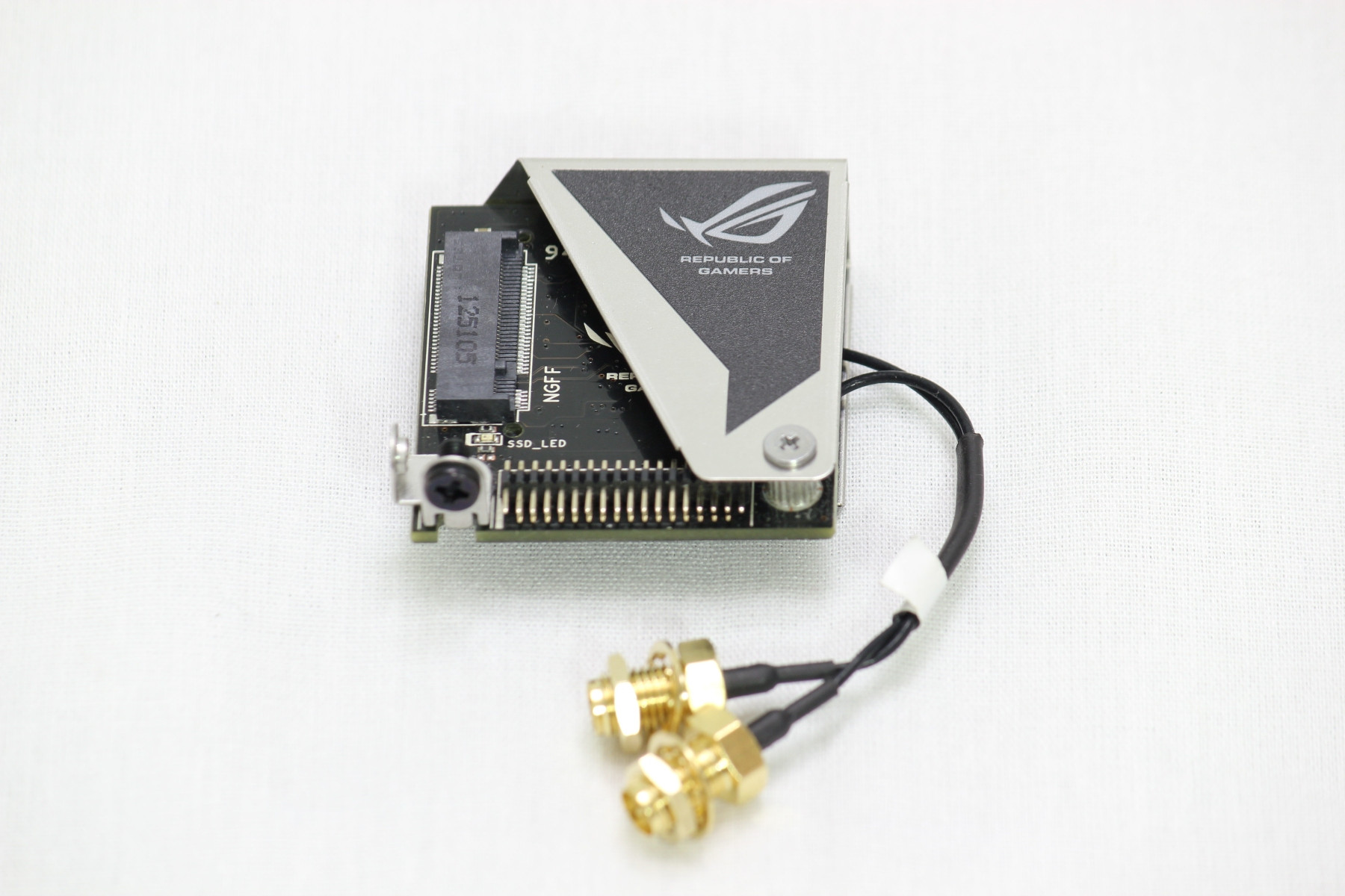 V2 wifi. ASUS m2 WIFI. ASUS Maximus 6 Formula WIFI модуль. M2 WIFI модуль для материнской платы. Модуль WIFI M.2 ASUS.