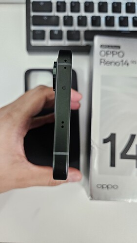 Oppo_Top