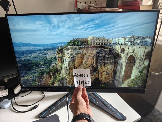 G27q-20 Monitor 2