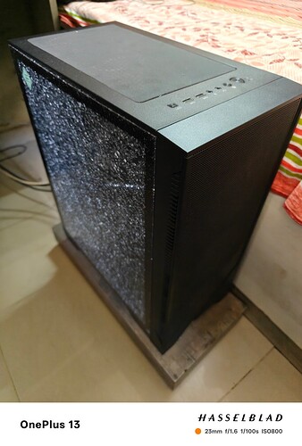 MSI 120A with Side Panel Glass Shattered.jpg