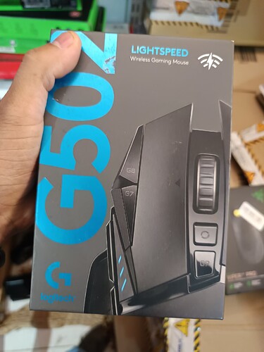 1000542877