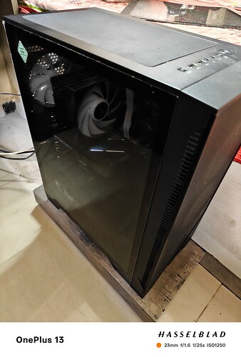 MSI 120A with Side Panel New Glass.jpg