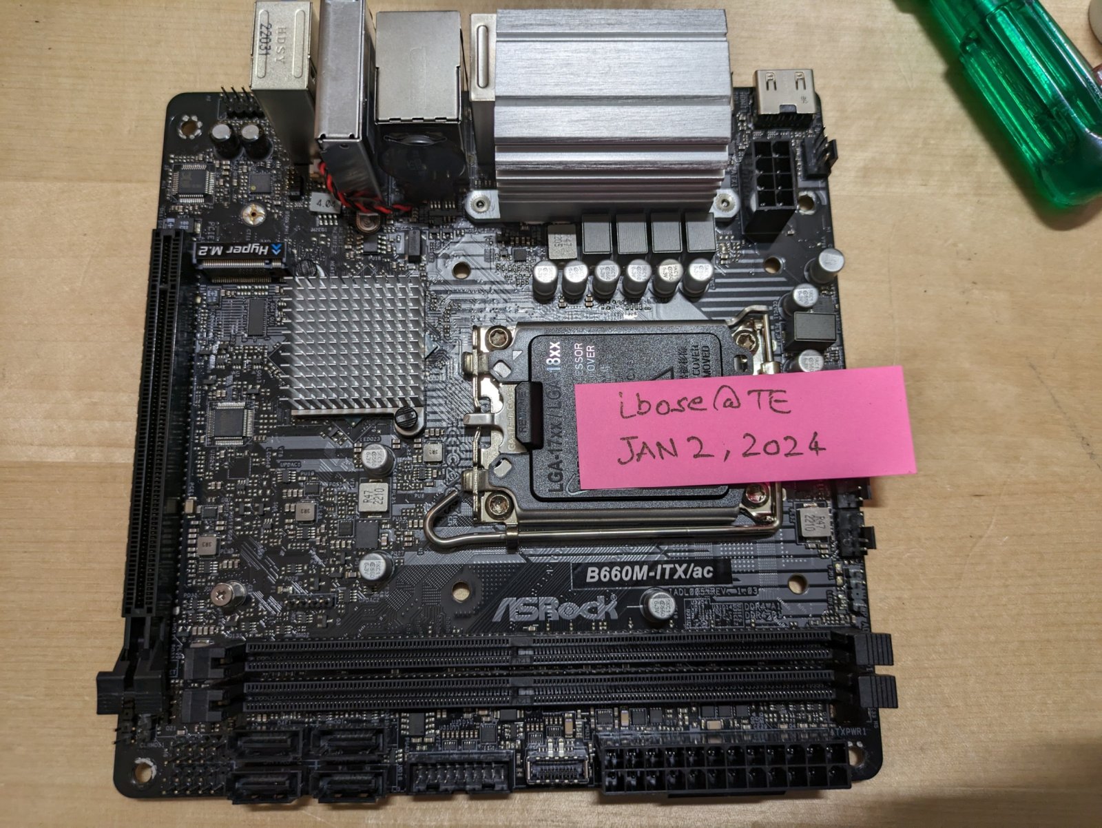 ASRock B660M-ITX/AC Mini-itx board for Intel 12th/13th Gen