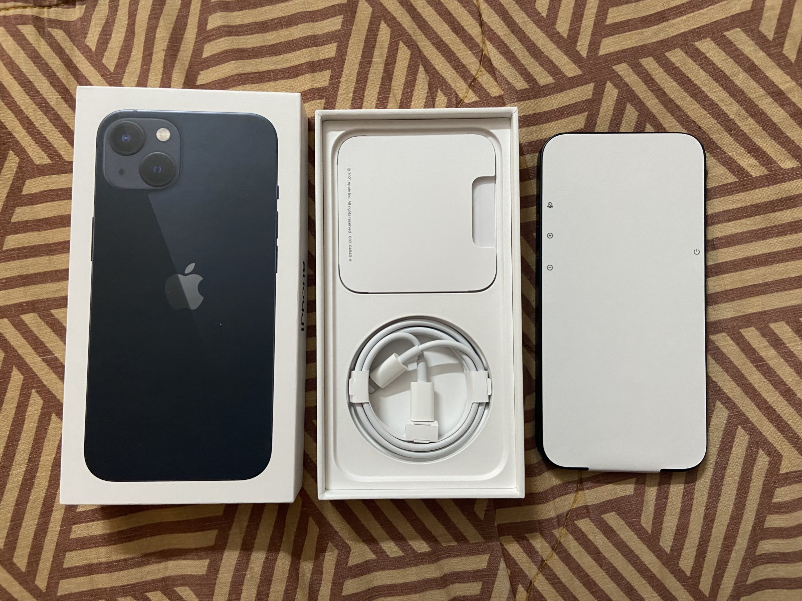 グエン ホアンiPhone13 Best-Selling Iphone 13 128GB . (A2633) Green International